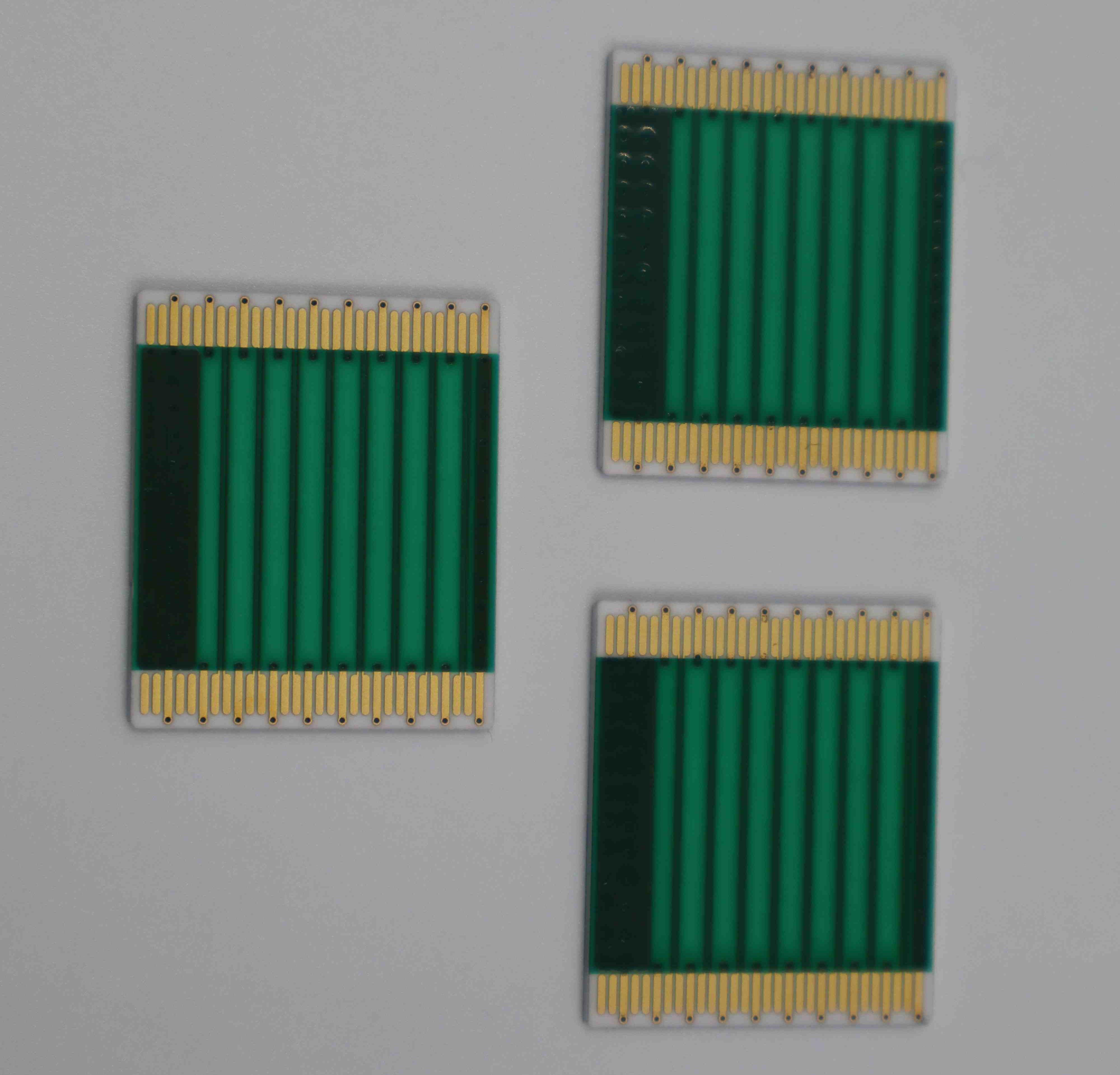陶瓷PCB小批量精细线路一致性实物图