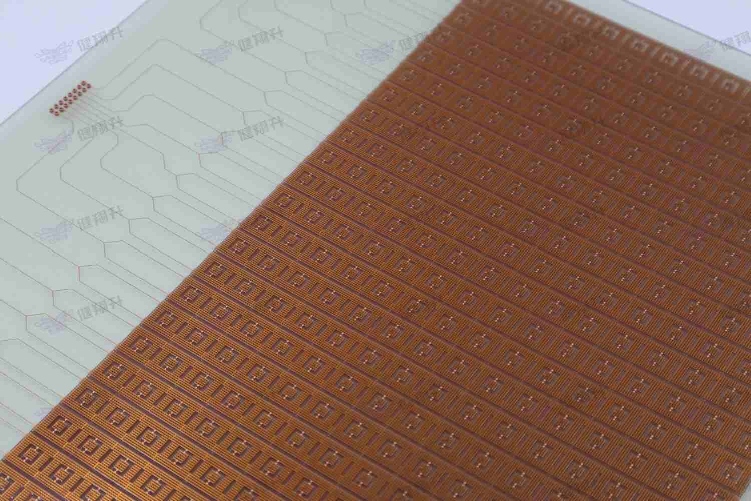 透明PCB板ITO导电层与焊盘细节实物图